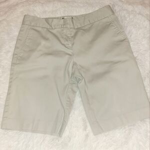 3/$12💥 Khaki bermuda shorts 10" inseam